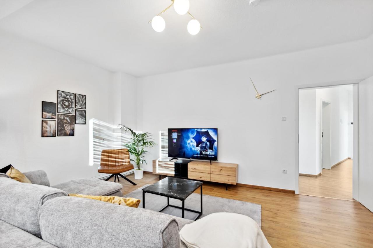 Mark 51-7 - Workplace - Netflix - Washer Dryer - Modern Design Bochum Bagian luar foto